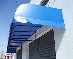 Toldo de lona retrátil preço Toldo de lona retrátil preço